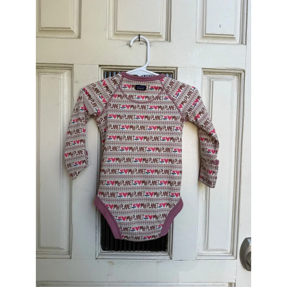 Patagonia‎ Capilene Baselayer My Planet Hearts Pink Long Sleeve Size 6-12 Months